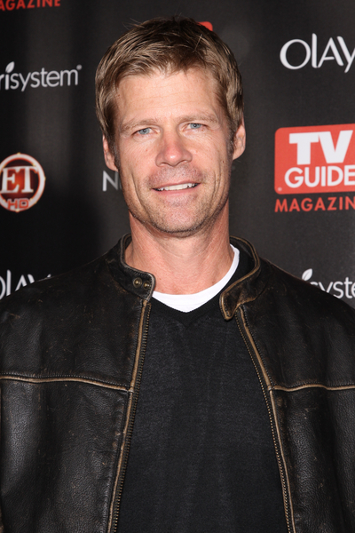 Joel Gretsch - Images Gallery