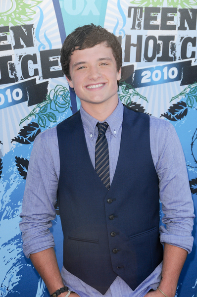 Josh Hutcherson Pictures Teen Choice Awards 2010 Red