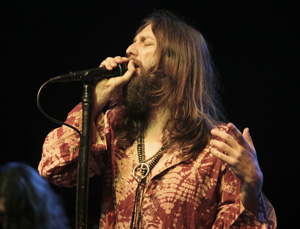 Black Crowes, Chris Robinson, pictures, picture, photos, photo, pics, pic, images, image, band, group, live, concert