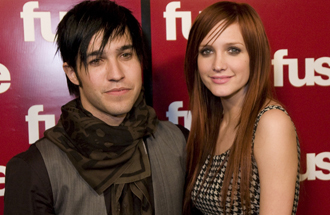 Ashlee Simpson and Pete Wentz, pic, pics, picture, pictures, photo, photos, hot, celebrity, celeb, news, juicy, gossip, rumors