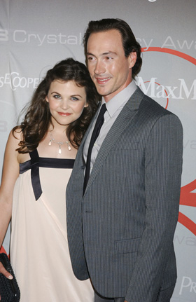 Ginnifer Goodwin and Chris Klein