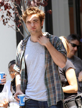 Robert Pattinson, pictures, picture, photos, photo, pics, pic, images, image, hot, sexy, latest, new