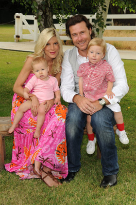 Tori Spelling, Dean McDermott, Liam McDermott, Stella McDermott