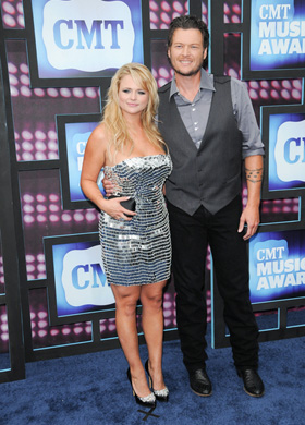 Blake Shelton, Miranda Lambert, engaged, engagement, proposal, wedding, dating, pictures, picture, photos, photo, pics, pic, images, image, hot, sexy, latest, new, 2010