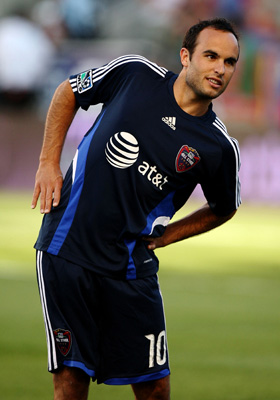 Landon Donovan, British, U.K., girlfriend, woman, pregnant, pregnant, children, kids, pictures, picture, photos, photo, pics, pic, images, image, latest, new, hot, sexy, 2010