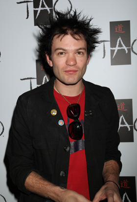 Deryck Whibley, hospitalized, attack, pictures, picture, photos, photo, pics, pic, images, image, hot, sexy, latest, new, 2010