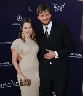 Sophia Bush, Austin Nichols, engaged, engagement, dating, couple, pictures, picture, photos, photo, pics, pic, images, image, hot, sexy, latest, new, 2010