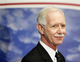 Chesley Sullenberger, Sully, pictures, picture, photos, photo, pics, pic, images, image, hot, sexy, latest, new, 2011