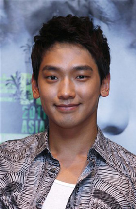 Jung Ji-Hoon, Rain, pictures, picture, photos, photo, pics, pic, images, image, hot, sexy, latest, new, 2011