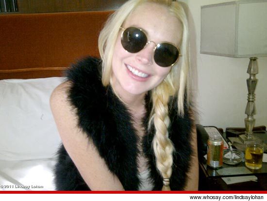 Lindsay Lohan Teeth Whitening