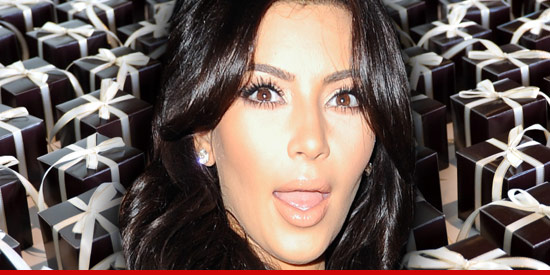 1102_kimk_gifts_Reg_01