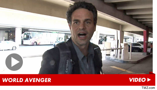 1114_mark_ruffalo_launch2