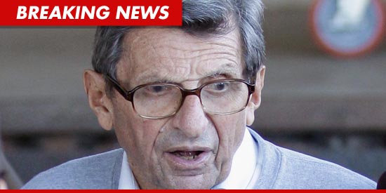 1211_joe_paterno_getty_bn