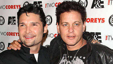 corey-feldman-corey-haim-lead