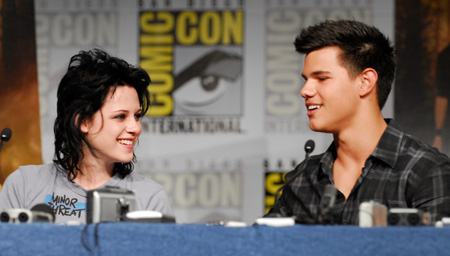 kristen-stewart-taylor-lautner-lead