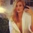 Rosie Huntington Whitely, Instagram