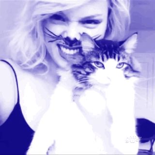 2014-10-29-Olivia.GIF