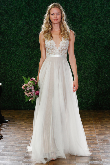 2014-12-22-14watters6089bweddingdress_rev.jpg