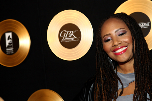 2015-02-08-rsz_lalahhathaway.jpg