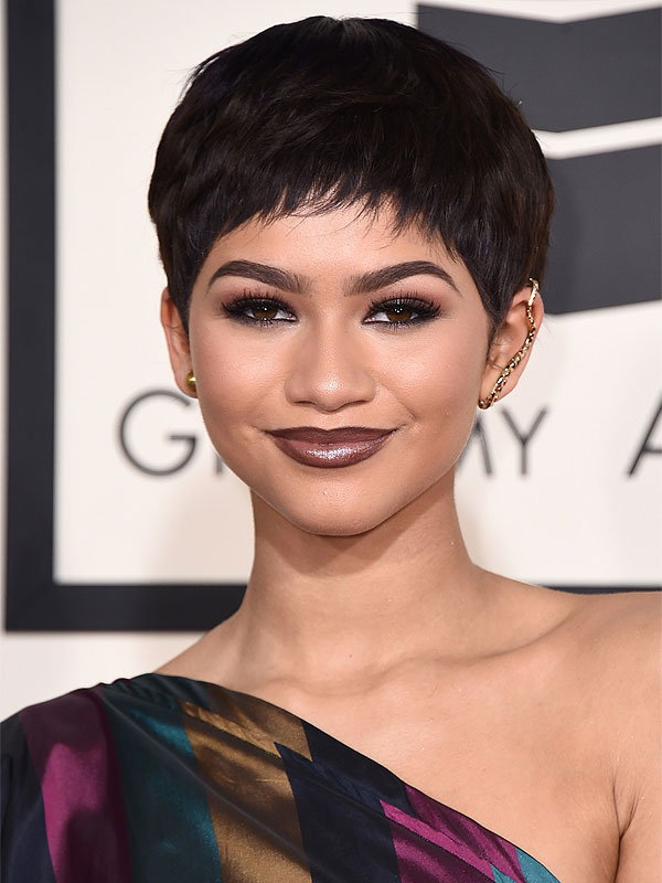  Zendaya arrives at the 57th annual Grammy Awards